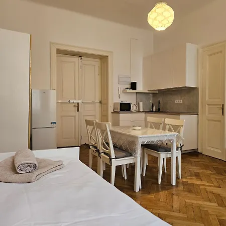 Apartment Slezska Prague